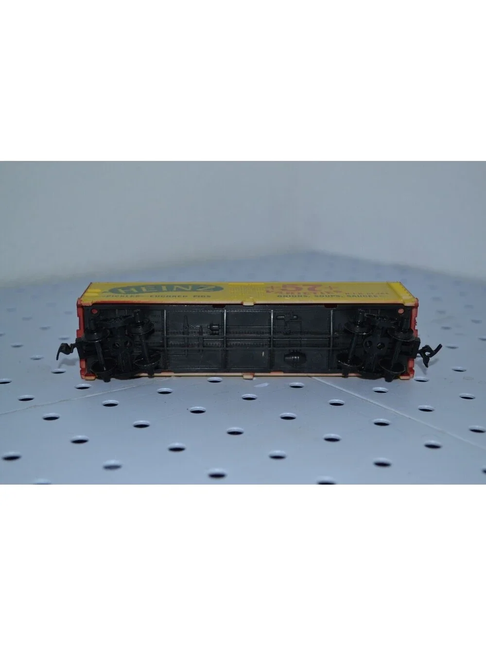 HO SCALE VINTAGE TYCO 355F HEINZ 57 40' WOOD REEFER HJHC #484